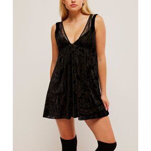 NWT Free People Snow Angel Mini Slip/Black Combo